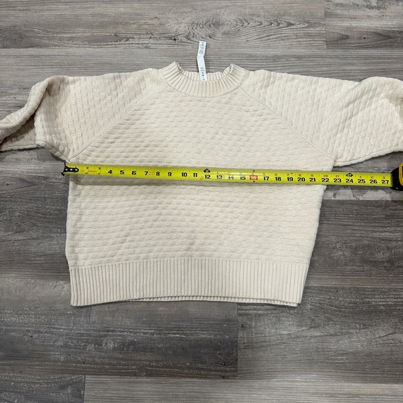New Without tags Lululemon Texture Play Crew Sweater White Opal M/L - Picture 10 of 11